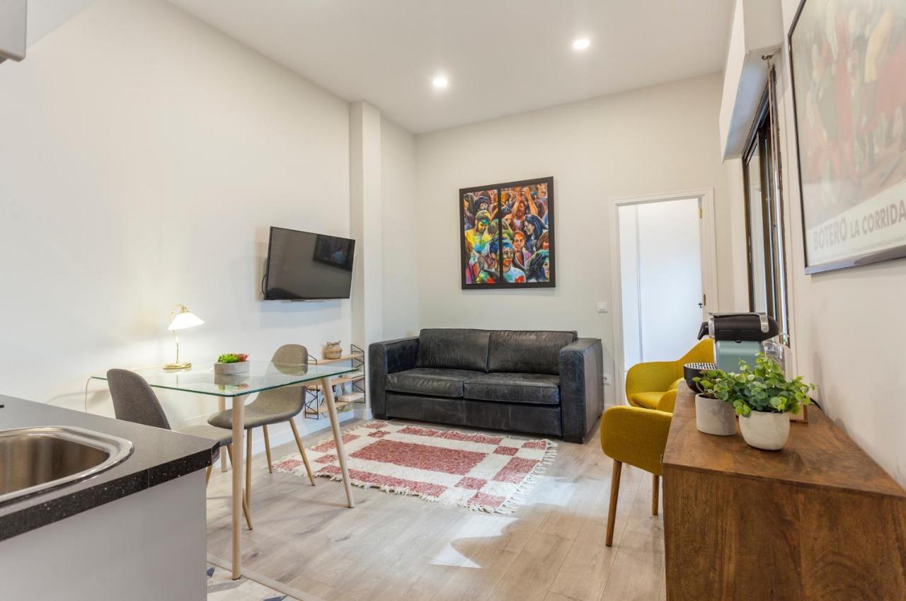 Apartamento Gran Via En Madrid Luaran gambar