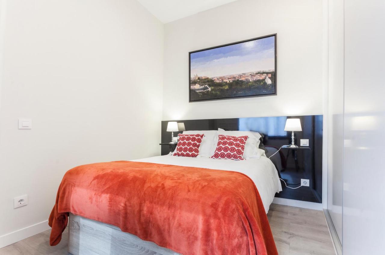 Apartamento Gran Via En Madrid Luaran gambar